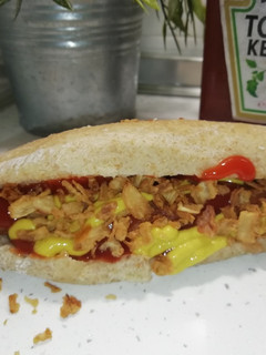 Foto principal de Hot dogs en pan de mollete casero