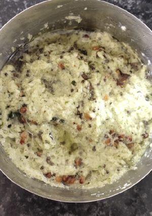 A picture of Coconut chutney.