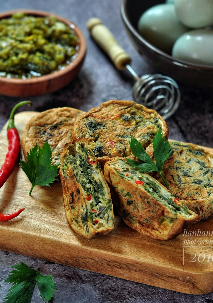 Foto resep Telur Dadar Daun Singkong
