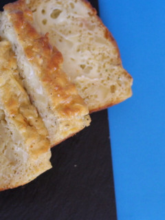 Una foto de Pastel de manzanas y camembert