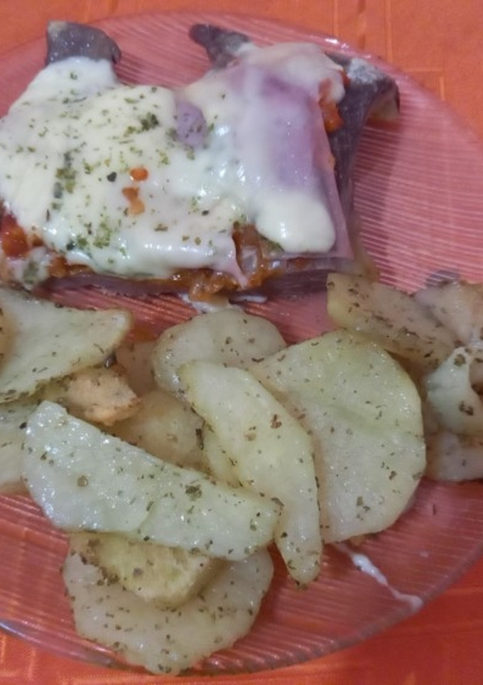 Una foto de "Matambre A La Pizza Con Papas al Horno" 😋😋😋😋