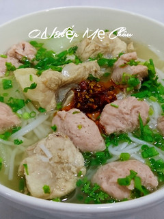 Hình của món Bún mọc.