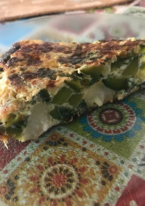 Una foto de Tortilla de zapallitos, papa y acelga