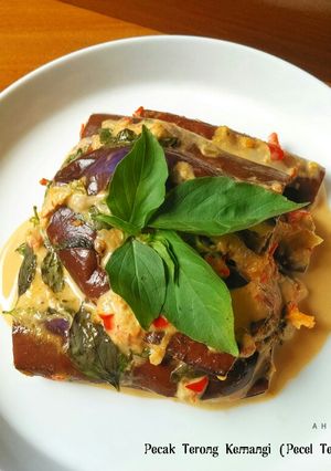 Foto resep Pecak Terong Kemangi (Pecel Terong)