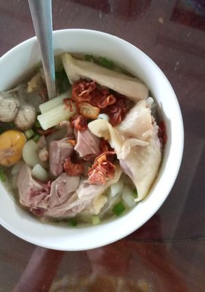 Hình của món Gà nấu nui.