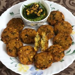 A picture of Toor Dal Masala Vada.