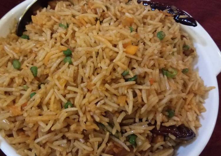 Simple Way to Make Quick Schezwan fried rice