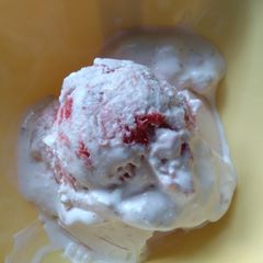 A picture of Fruity strawberry ice cream #christmasrevivalcontest.
