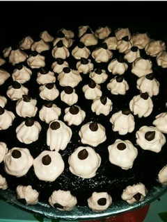 A picture of Moist Chocolate Cake.