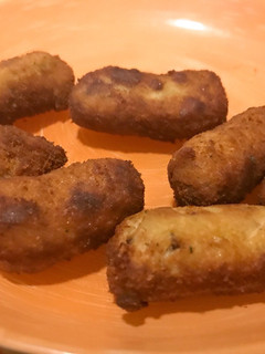 Una foto de Croquetas de pollo a l’ast