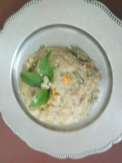சோள ரவை கிச்சடி(Jowar Rava khichdi recipe in tamil) செய்முறை முக்கிய புகைப்படம்