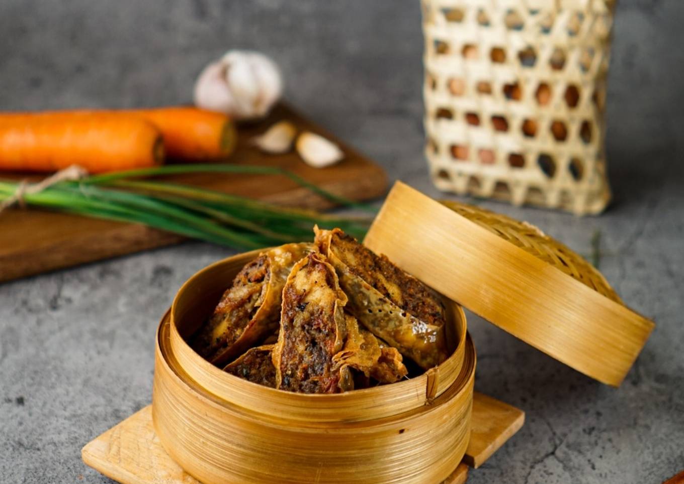 Ngo Hiong Ayam
