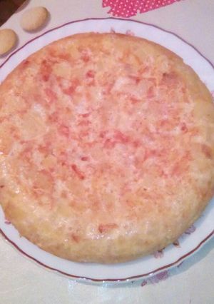 Una foto de Tortilla de patatas con cebolla