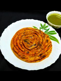 मसालेदार लच्छा पराठा (masale daar lachha paratha recipe in marathi) रेसिपी चे मुख्य फोटो