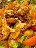 “Ensalada” de sriracha fried chicken