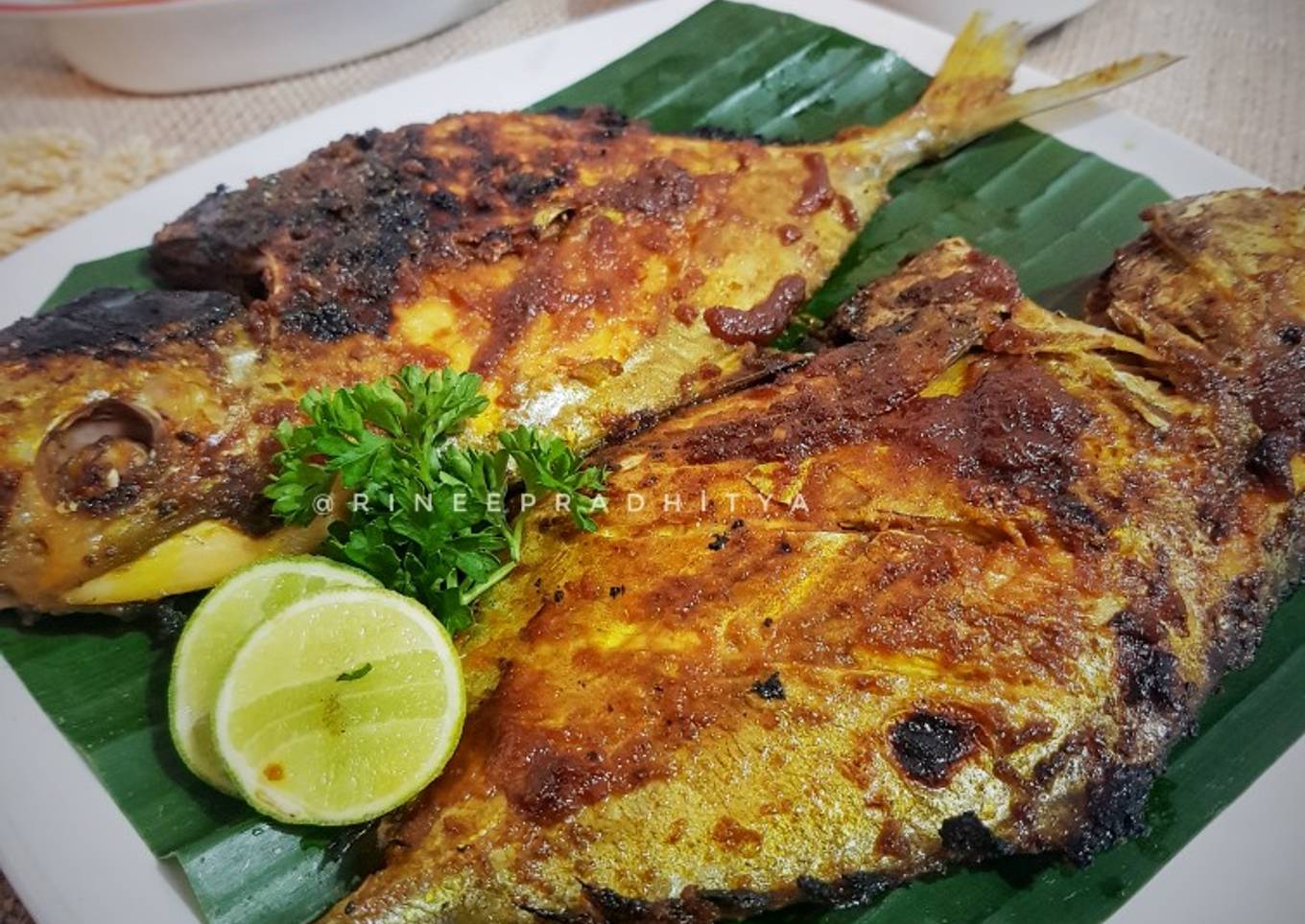 Ikan bakar kecap (ikan kue) "serius enak"