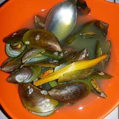 Kerang Hijau Kuah Kuning রেসিপির প্রধান ছবি