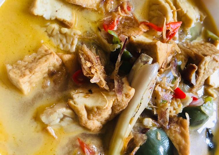 Terong bermain dengan tahu dan tempe endollitaaa👌😍 Terong bermain dengan tahu dan tempe endollitaaa👌😍