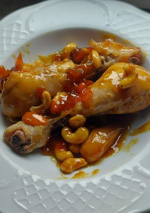Una foto de Pollo 🍗 en Salsa Agridulce de Naranja 🍊 con Anacardos en Robot Taurus Foodie