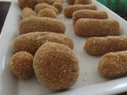 Una foto de croquetas de calabaza