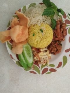 Foto resep Nasi kuning rice cooker