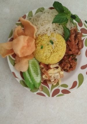 Foto resep Nasi kuning rice cooker