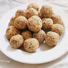 Till ladoo A picture of Till ladoo.