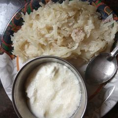A picture of Potato khichadi.