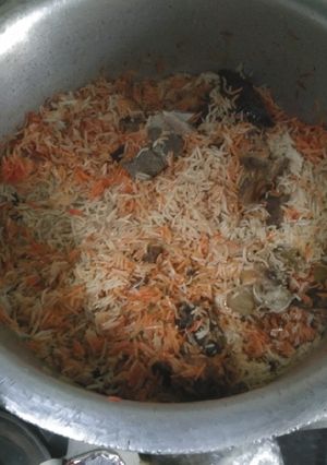 A picture of Mutton biryani.