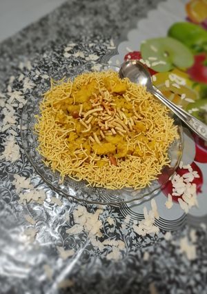 બટાકા પૌઆ (Bataka Poha Recipe In Gujarati) રેસીપી મુખ્ય ફોટો