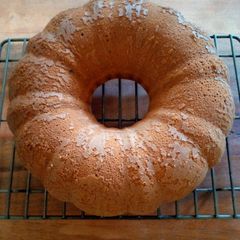 A picture of Classic Bundt Pound Cake.