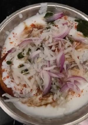 A picture of Karaari aloo tikki.