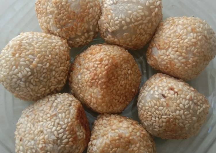 Cara Gampang Membuat Onde-onde jumbo ? yang Bisa Manjain Lidah