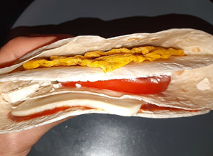 Φωτογραφία της συνταγής Tortilla wraps ή Τορτίγιας σάντουιτς + 3 έξτρα ιδέες