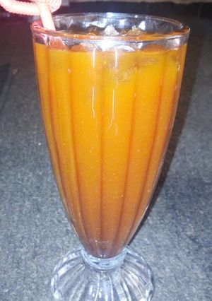 A picture of Mango orange smoothie.