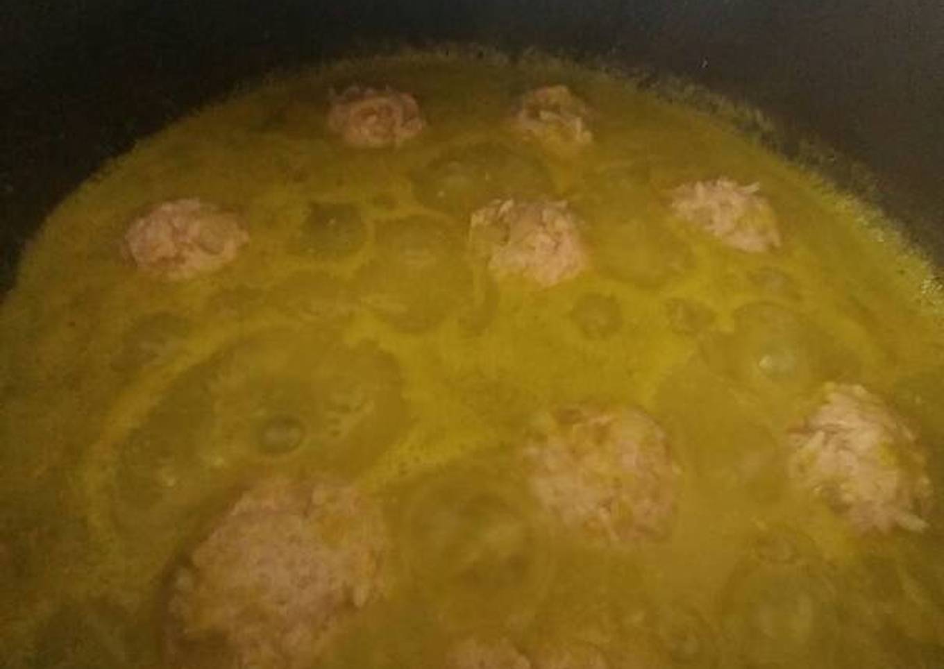Albóndigas en salsa verde