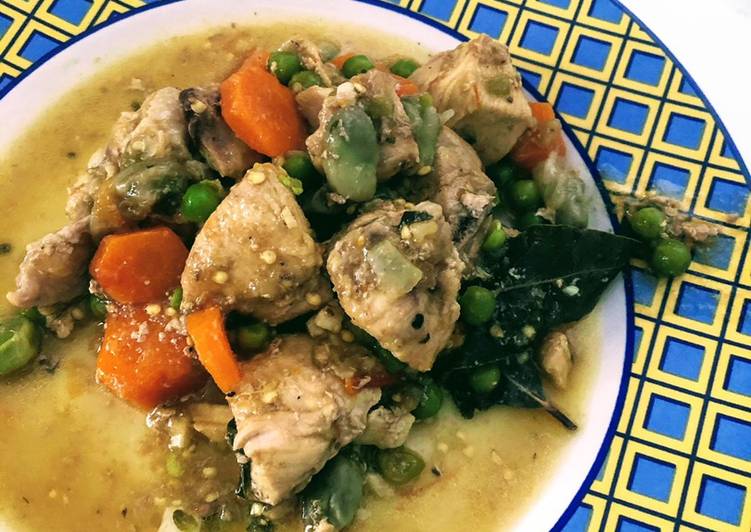 Pollo con habas y guisantes (receta de aprovechamiento)