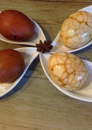 Hình của món Trứng kho hồng trà kiểu Tàu.