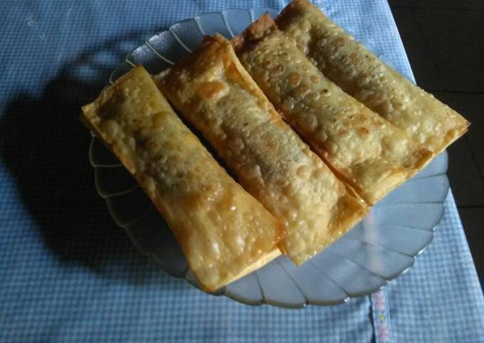 Resep Pisang Coklat Kulit Pangsit Oleh N Yovi Widyanti Cookpad