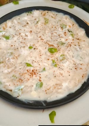 A picture of Delicious tasty white sauce creamy pasta.
