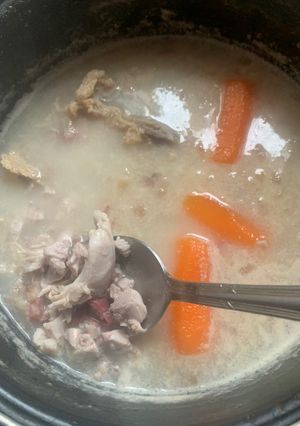 Una foto de Caldo caliente de picadillo