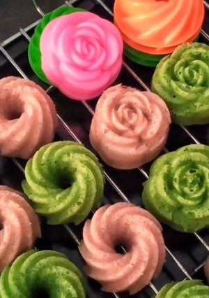 A picture of Steamed Mini Cakes.