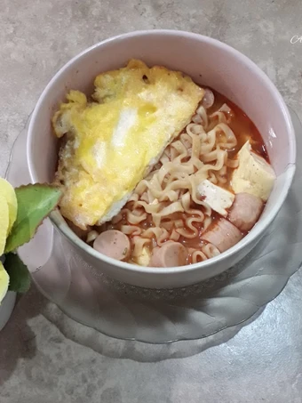 Langkah Mudah untuk Menyiapkan Resep Mie rebus kuah tomyam instan halal yang Bikin Ngiler Anti Ribet, Lezat Sekali
