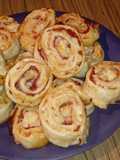 Rolladito de salame y queso