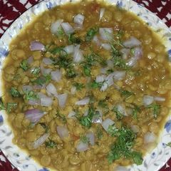 A picture of Chana dal tadka.
