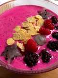 Smoothie Bowl de Pitahaya Roja