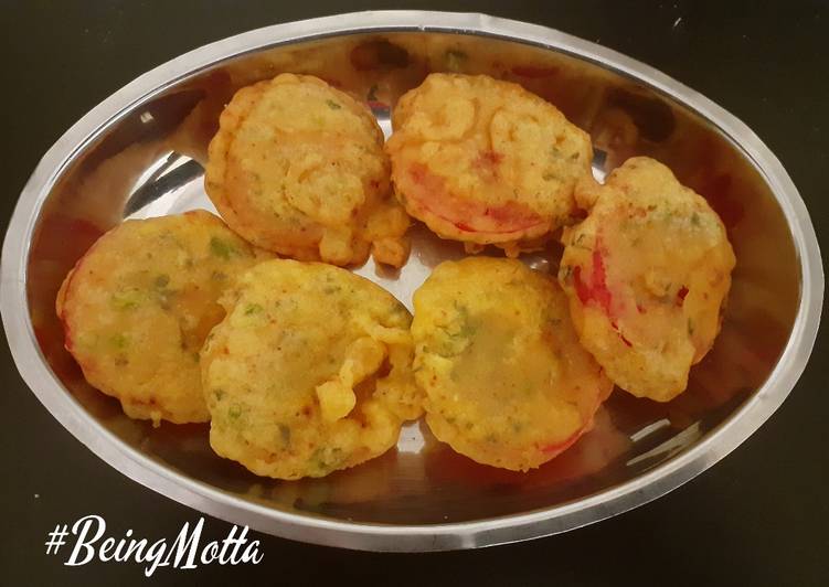 Simple Way to Prepare Quick Tomato pakoras