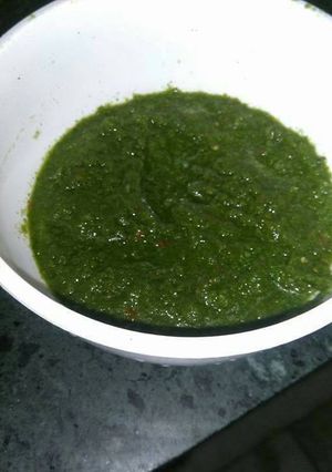 A picture of Molli ke patto ki chutney.