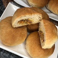 A picture of Chicken stuffed buns.