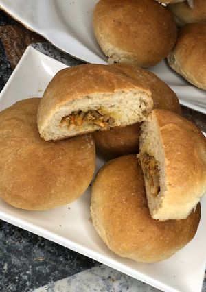 A picture of Chicken stuffed buns.